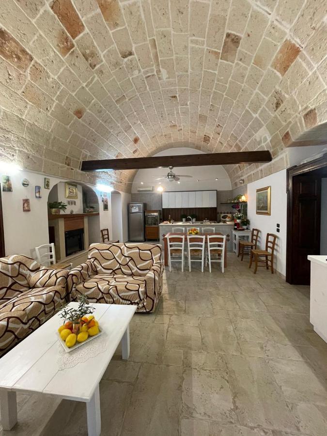 Il Vecchio Carrubo - Villa Con Piscina A Sfioro Macchia di Monte المظهر الخارجي الصورة