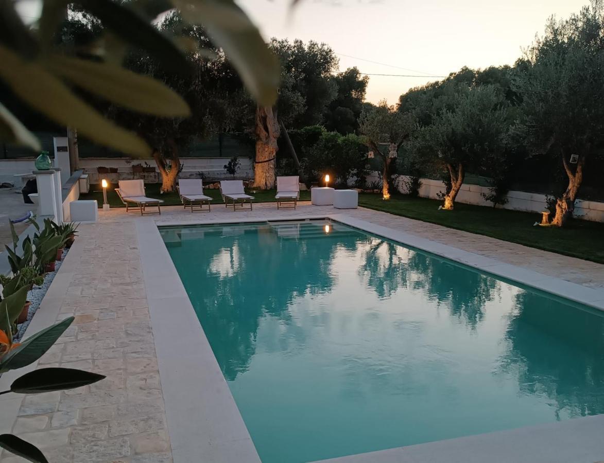 Il Vecchio Carrubo - Villa Con Piscina A Sfioro Macchia di Monte المظهر الخارجي الصورة