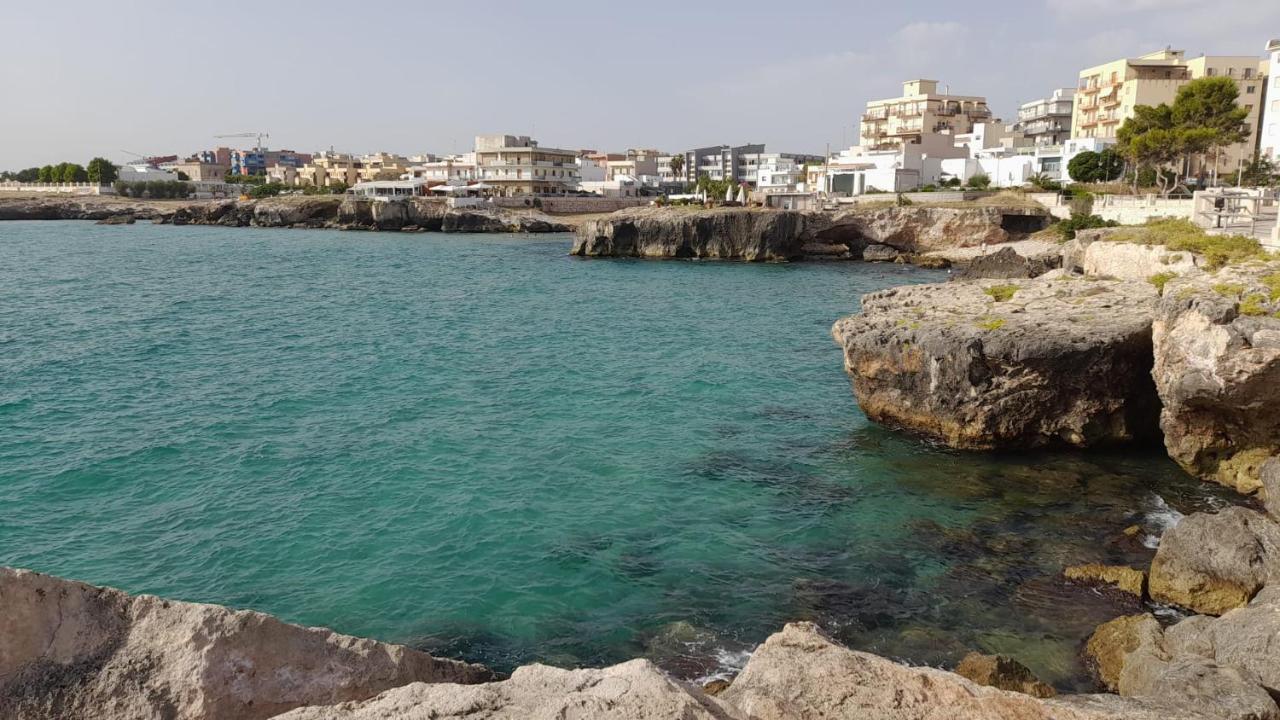 Il Vecchio Carrubo - Villa Con Piscina A Sfioro Macchia di Monte المظهر الخارجي الصورة